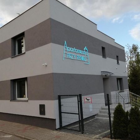 Apartamenty Przy Rynku Znin Bagian luar foto