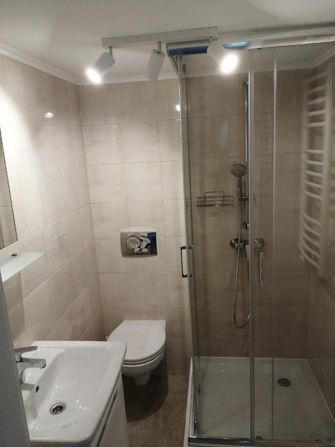 Apartamenty Przy Rynku Znin Bagian luar foto