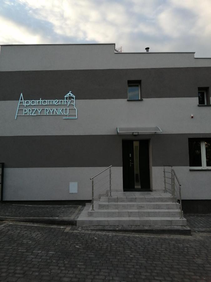 Apartamenty Przy Rynku Znin Bagian luar foto