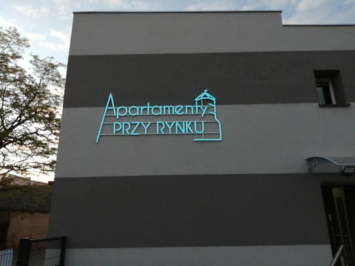 Apartamenty Przy Rynku Znin Bagian luar foto